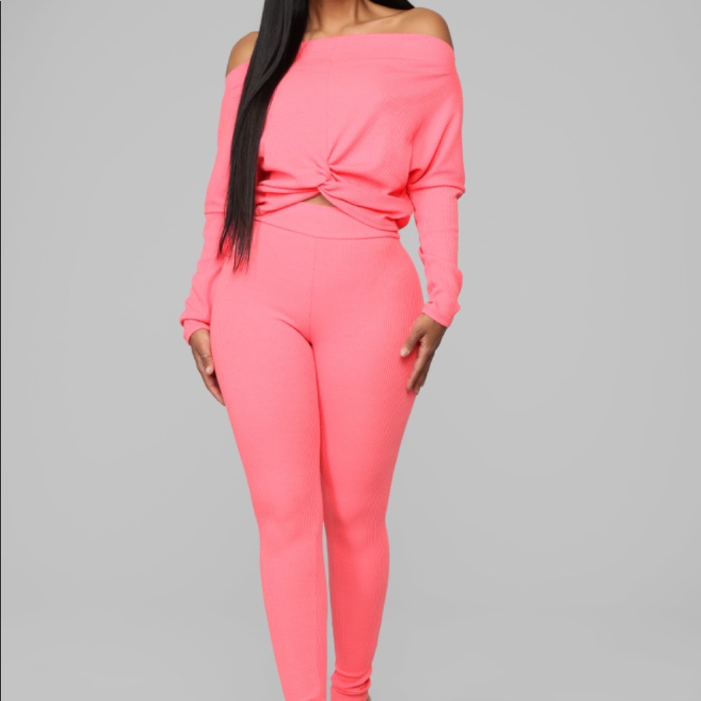 Knot yours anymore ribbed set 💕